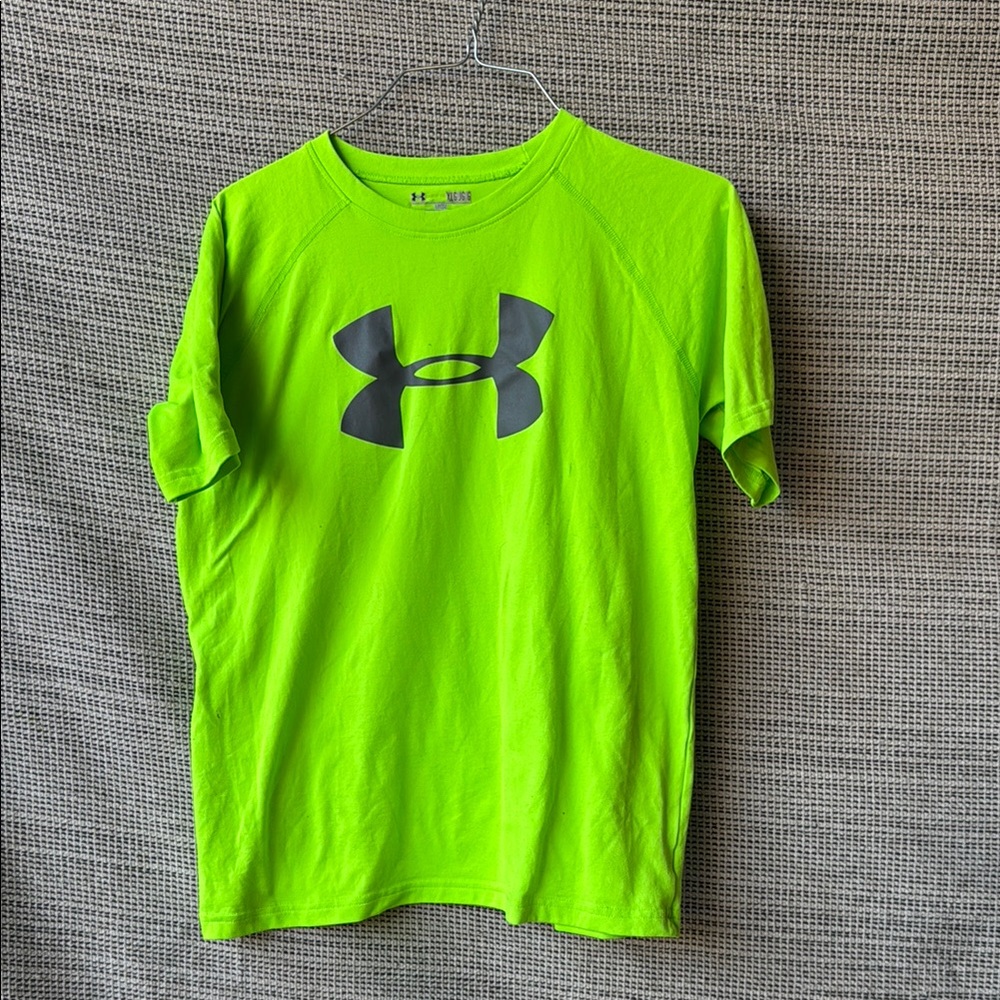 Under Armour Green and Black Short Sleeve Performance Tee
